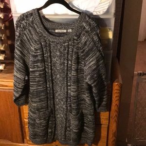 Beautiful sweater dress, size 2X, With pockets
